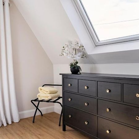 Home By The Sea In Rustington Bagian luar foto