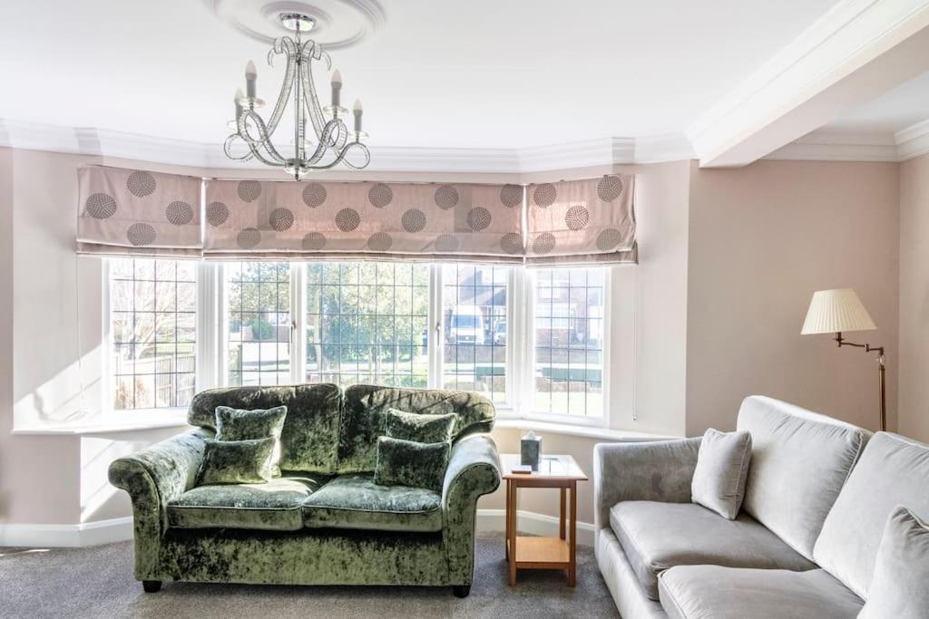 Home By The Sea In Rustington Bagian luar foto