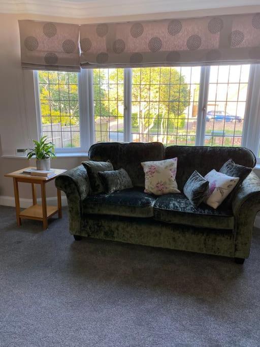 Home By The Sea In Rustington Bagian luar foto