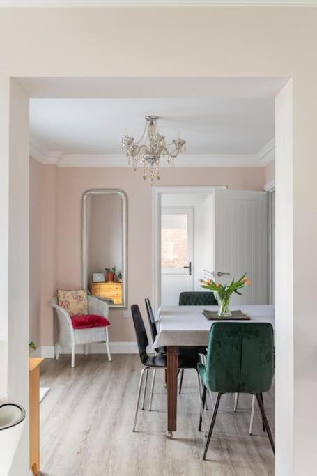 Home By The Sea In Rustington Bagian luar foto
