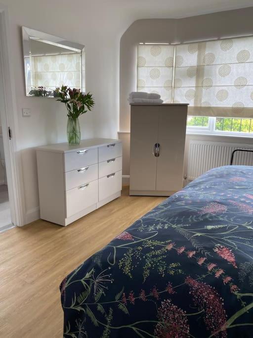 Home By The Sea In Rustington Bagian luar foto