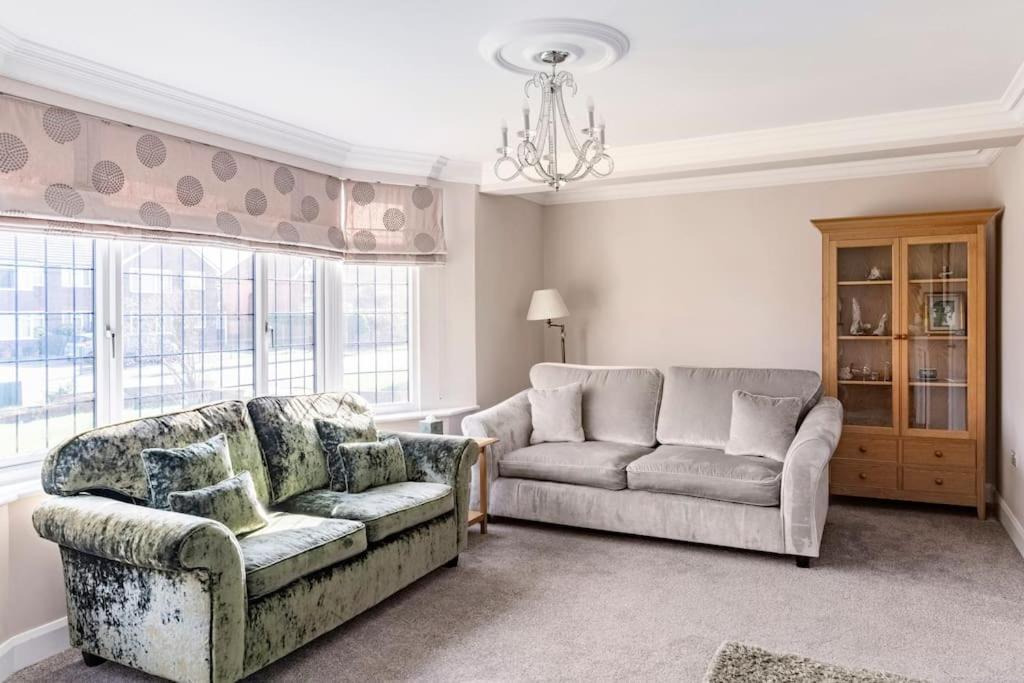 Home By The Sea In Rustington Bagian luar foto